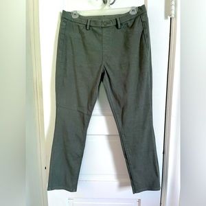 Uniqlo Capri Cropped Legging Pants L